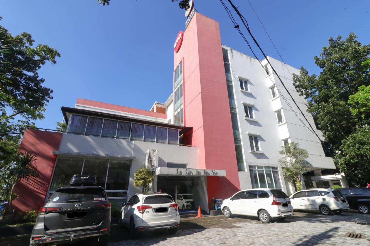 Urbanview Hotel Grand Malabar Bandung Exteriör bild