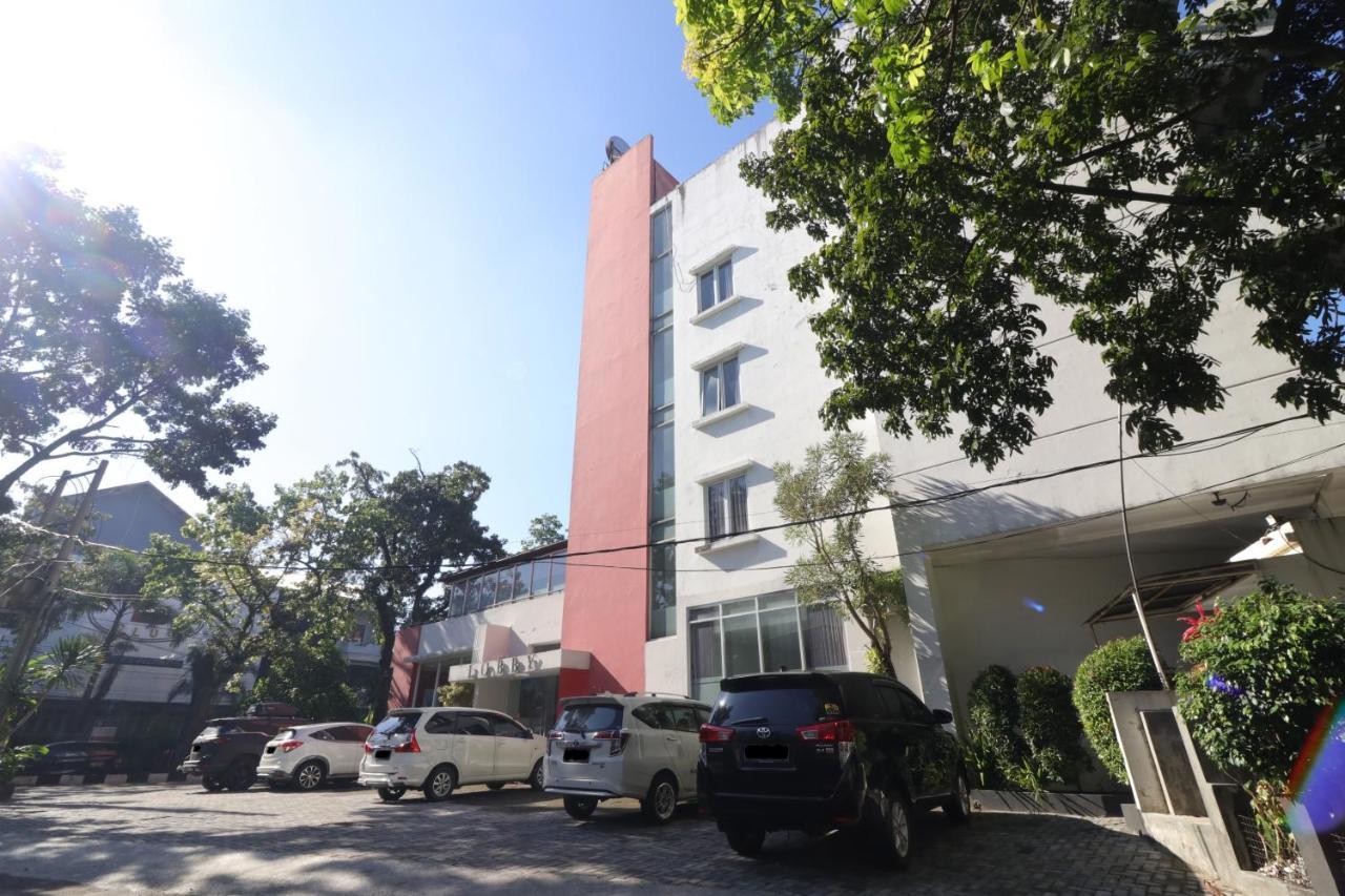 Urbanview Hotel Grand Malabar Bandung Exteriör bild