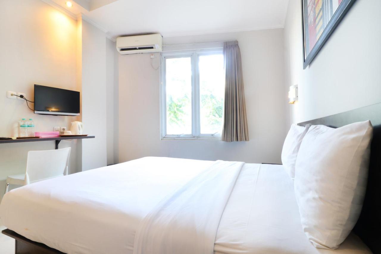 Urbanview Hotel Grand Malabar Bandung Exteriör bild