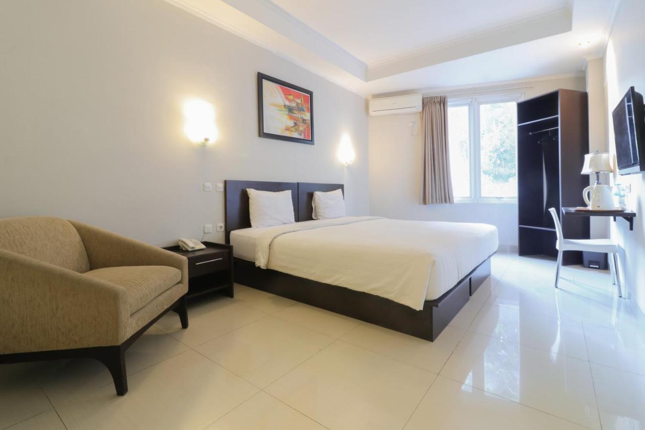 Urbanview Hotel Grand Malabar Bandung Exteriör bild