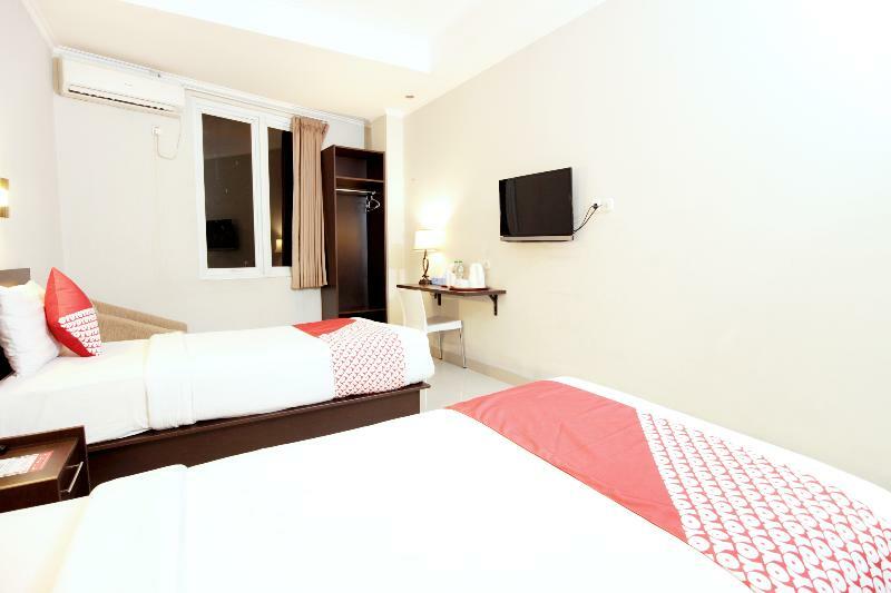 Urbanview Hotel Grand Malabar Bandung Exteriör bild
