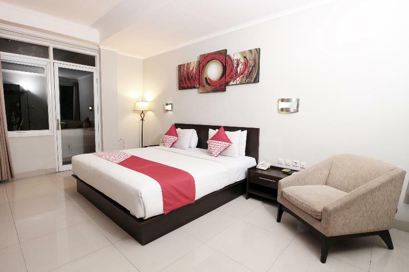 Urbanview Hotel Grand Malabar Bandung Exteriör bild